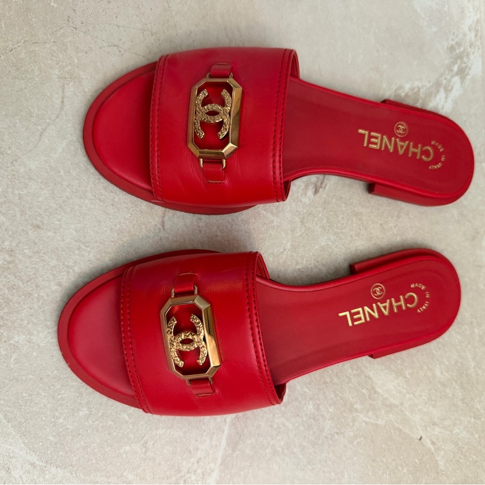 Chanel Red Leather Slide Sandals with Gold Hardware - 38